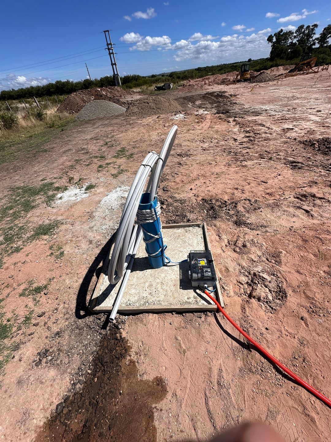 Armado de sistema de bombeo en terreno abierto
